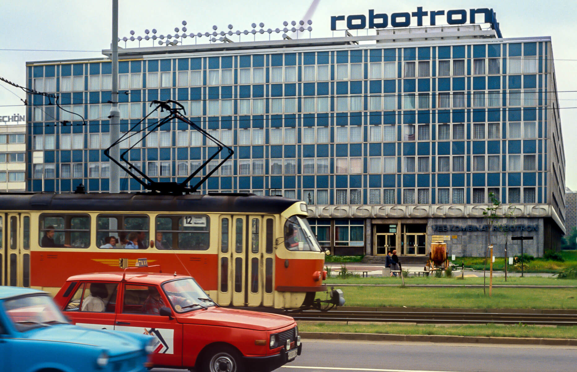 The GDR Robotron Kombinat